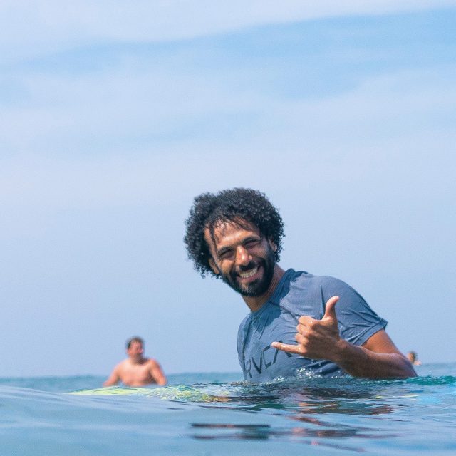 Mohammad Hassan surfing